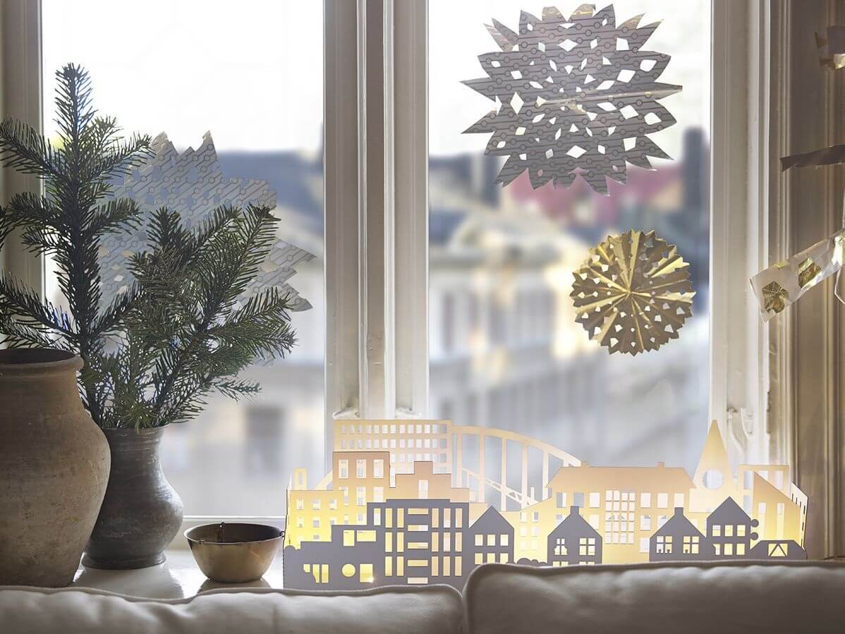 Как украсить окно к Новому году своими руками | Психология